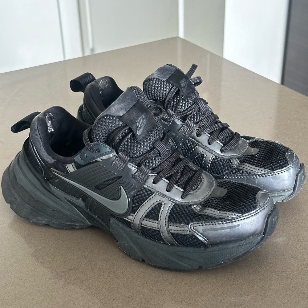 Nike Black Sneakers